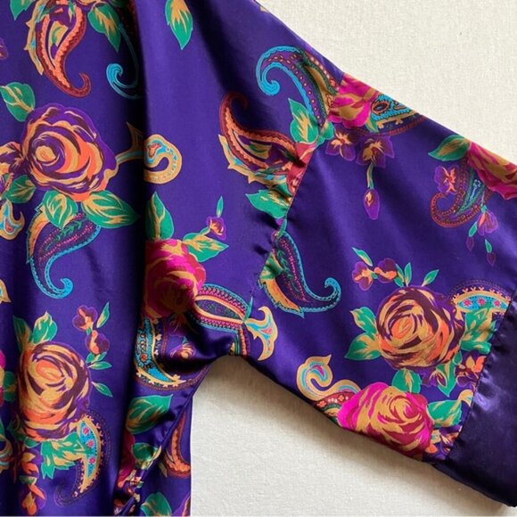 Vintage Victoria's Secret Gold Label belted midi satin robe - Picture 6 of 11